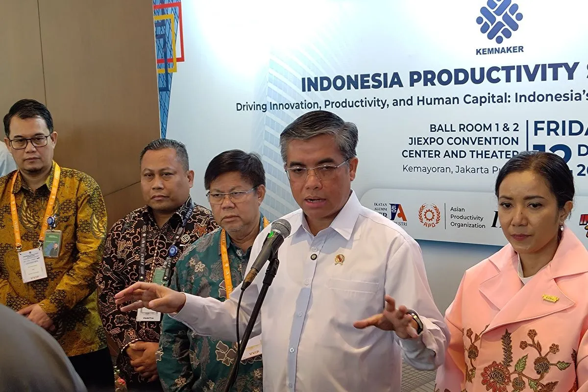 Kejar Standar Asia, Menaker Siapkan Sertifikasi Ahli Produktivitas Nasional Mulai 2026